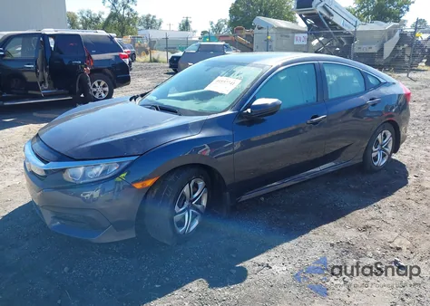 2017 Honda Civic Lx z USA, uszkodzony, nr VIN 19XFC2F53HE032170